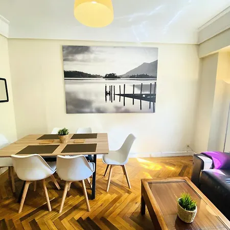 Sancho El Sabio Apartamento *