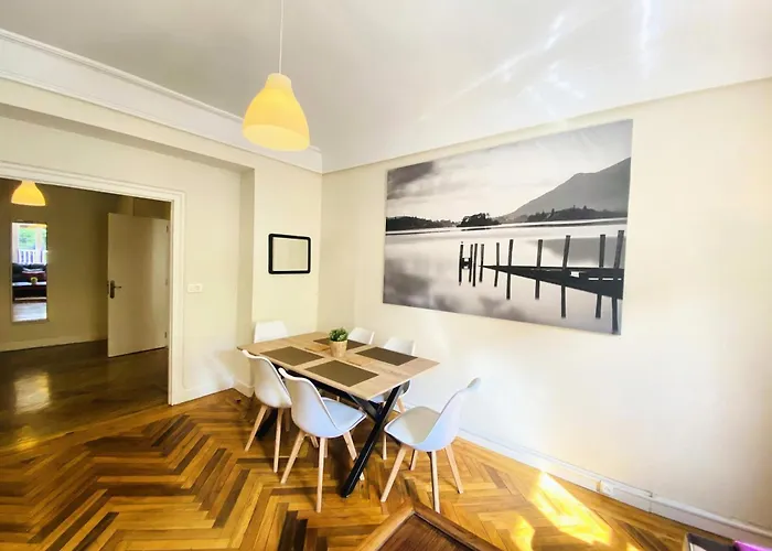 Apartamento Sancho El Sabio *